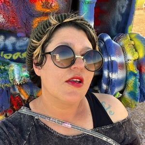 Meet your Posher, Jhené